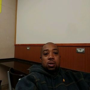 Meet your Posher, Lloyd